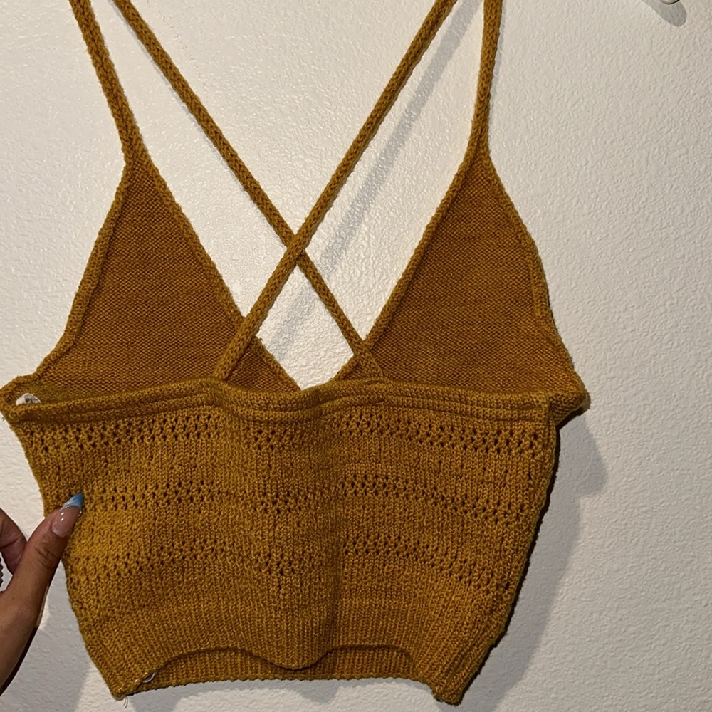Crop top - Picture 2 of 2